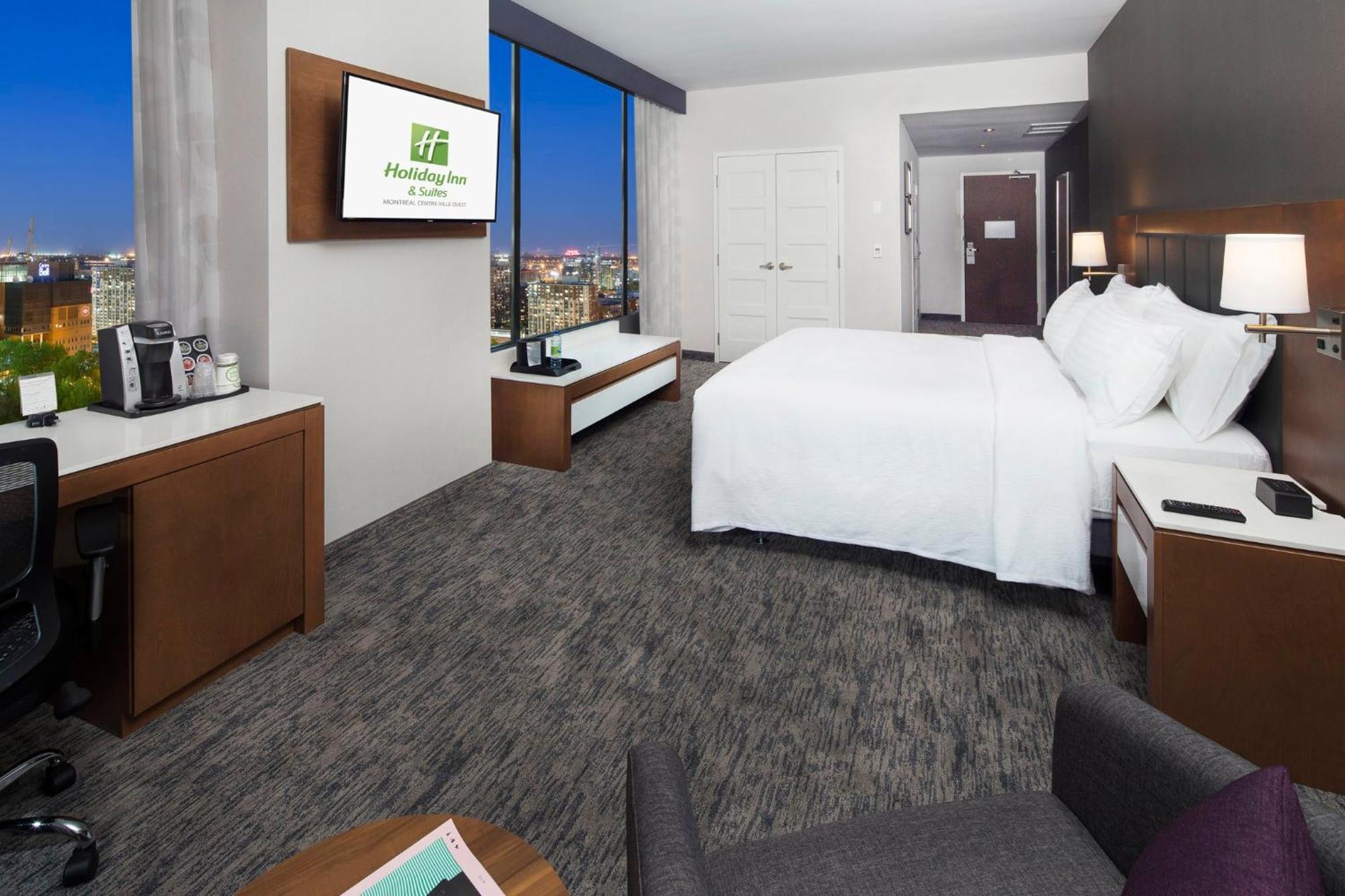 Holiday Inn Hotel & Suites - Montreal Centre-Ville Ouest, An Ihg Hotel מראה חיצוני תמונה
